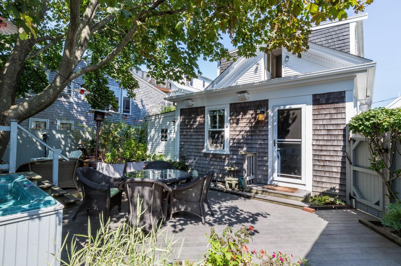 The Tucker Inn Provincetown Extérieur photo